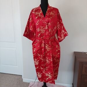 Vintage 100% Silk Kimono Chinese Red Floral Embroidered Robe
